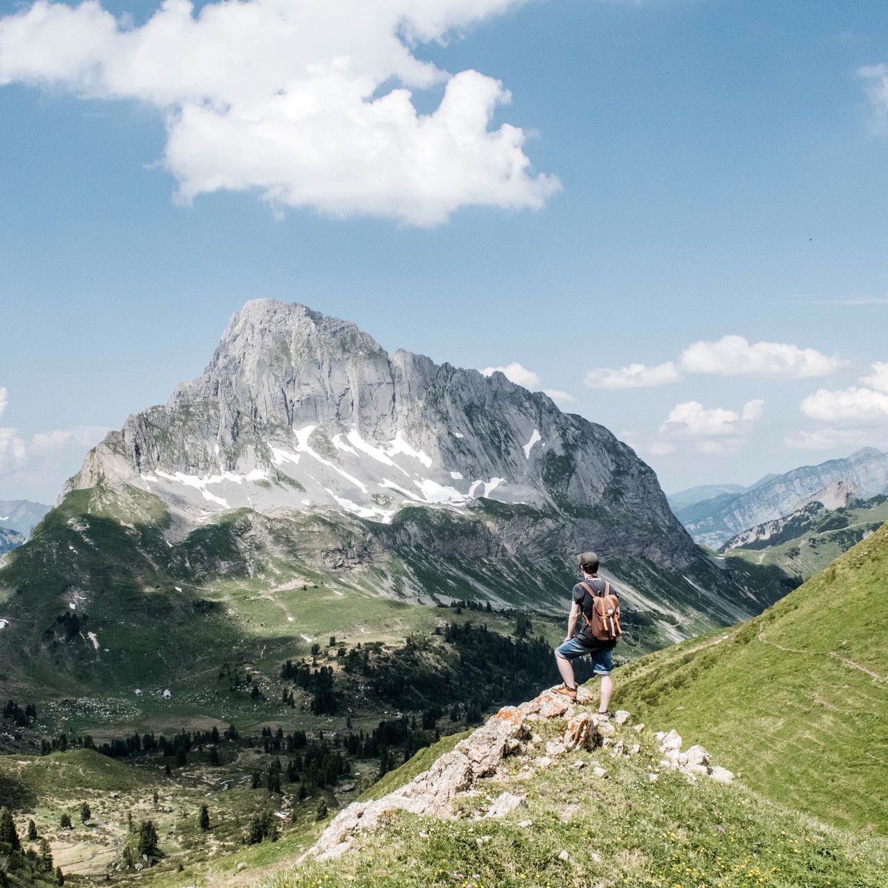 mountain, leisure activity, lifestyles, men, sky, hiking, landscape, adventure, mountain range, scenics, beauty in nature, tranquility, tranquil scene, nature, person, cloud - sky, non-urban scene, travel