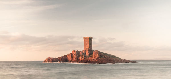 Cap dramont on the côte d'azur is a preserved natural area that offers landscapes  of the ile d or