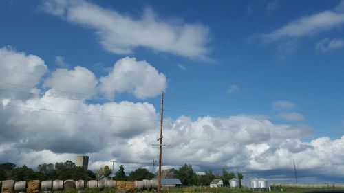 Low angle view of cloudy sky