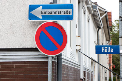 Information sign on road