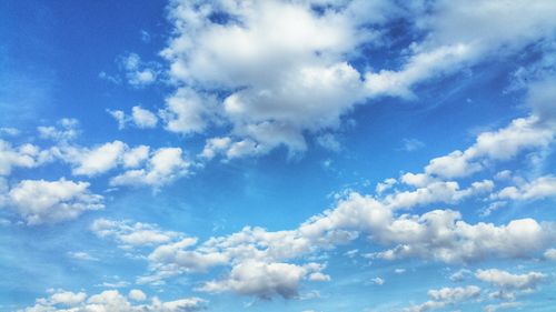 Low angle view of cloudy sky