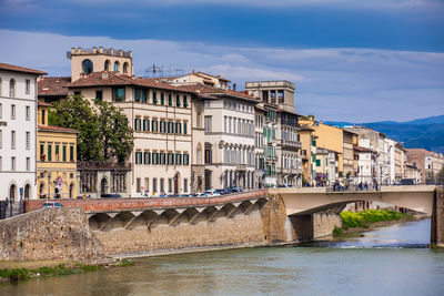 Ponte alle grazie and view of florence city