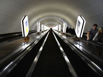 escalator