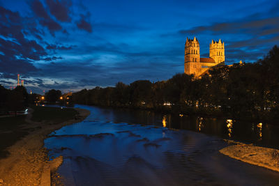 Isar river, park and st maximilian church from reichenbach bridge. munchen, bavaria, germany.