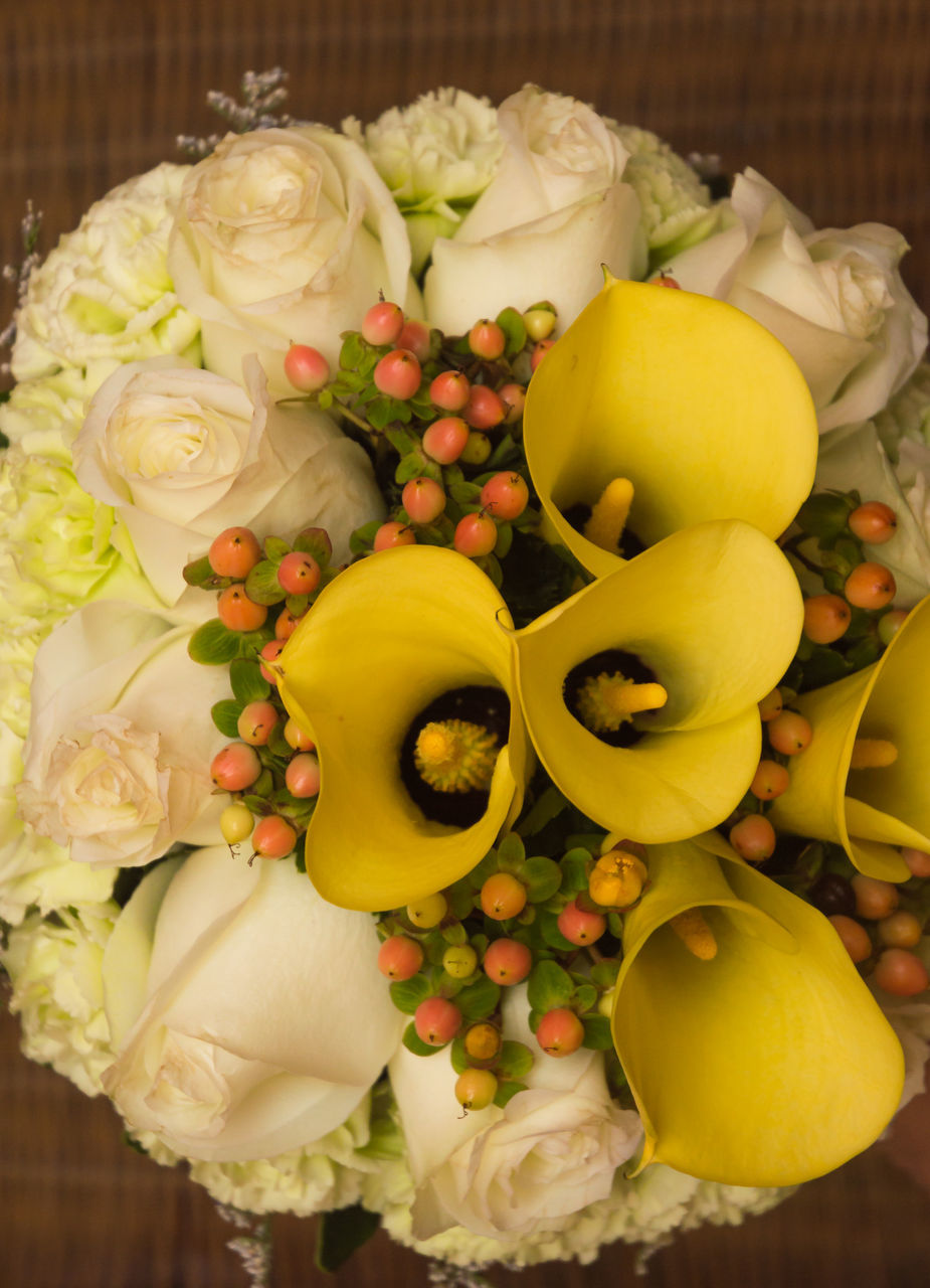 CLOSE-UP OF FRESH FRUITS ON TABLE