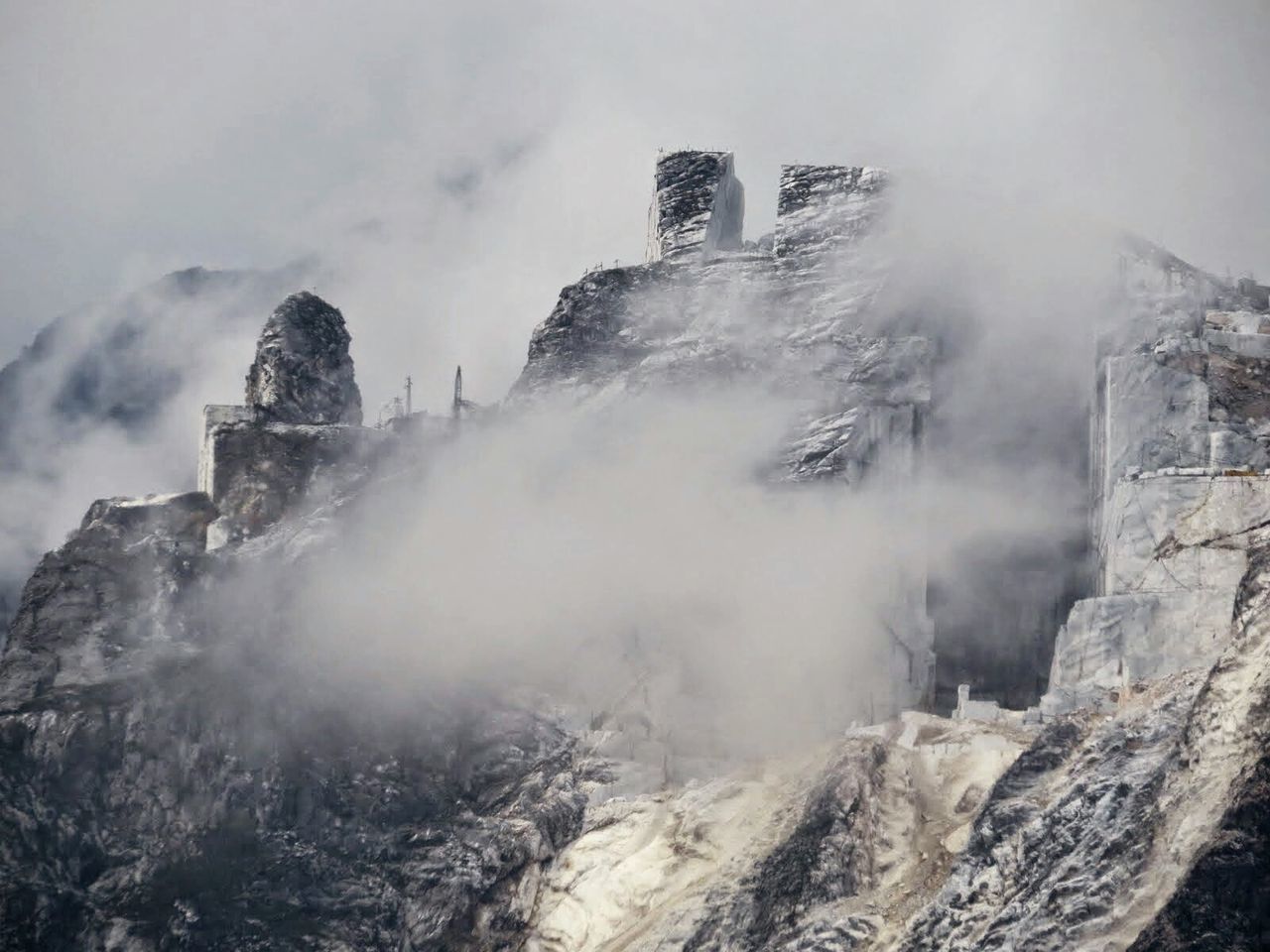 Apuane mountains