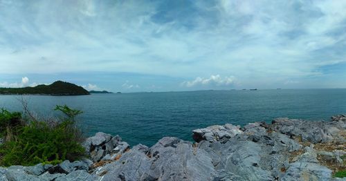 Scenic view of sea against sky