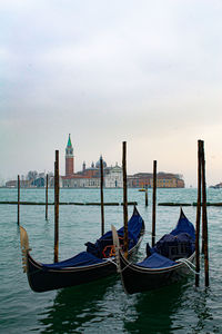 Boats in grand canal