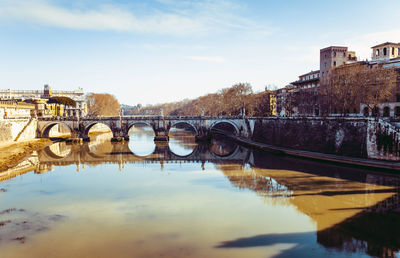 Ponte sant angelo over river