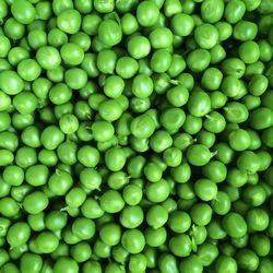 Full frame shot of green peas