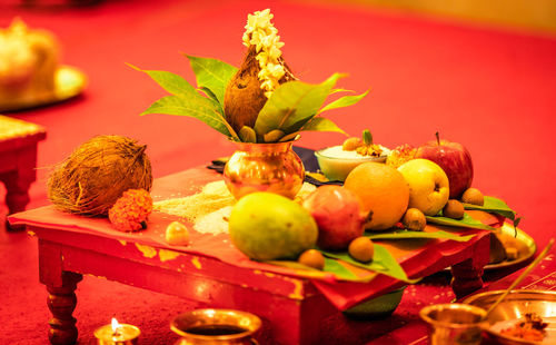 Close-up of apples on table