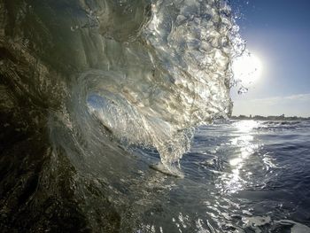 Waves splashing in sea