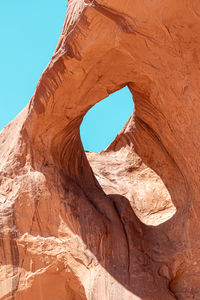 Sun's eye arch, monument valley