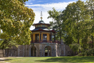 The chinese pavilion of cassan was built between 1781 and 1785 in l'isle adam, france.