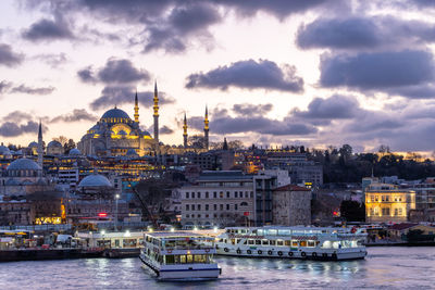 Suleymaniye mosque in sultanahmet district old town of istanbul, turkey, sunset in istanbul, turkey.