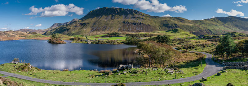 Penygader, cadair idris , and cregennan lake in the snowdonia national park, dolgellau, , wales, uk