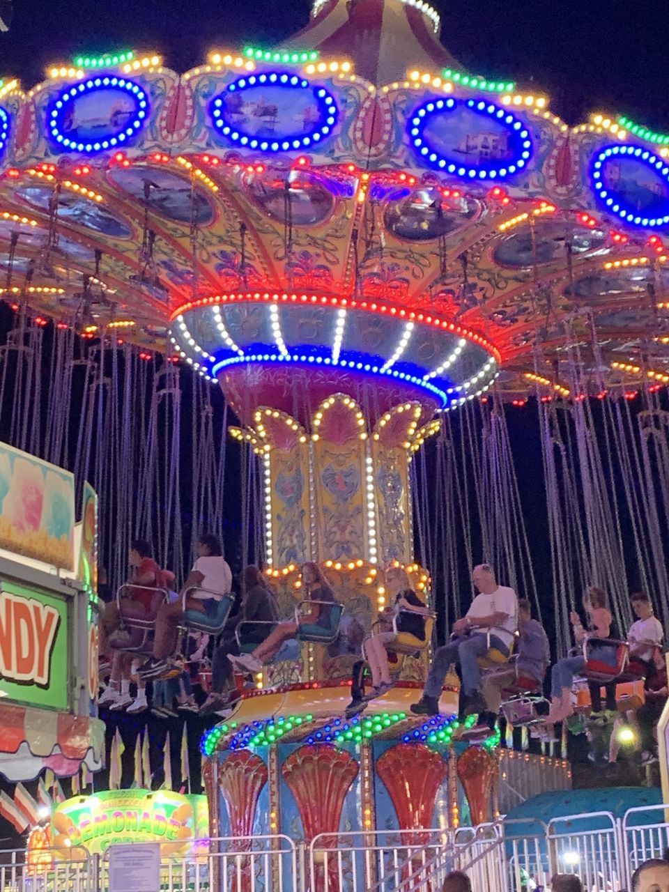 ILLUMINATED FERRIS WHEEL AT NIGHT