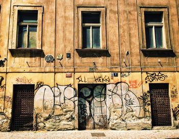 Graffiti on wall in city