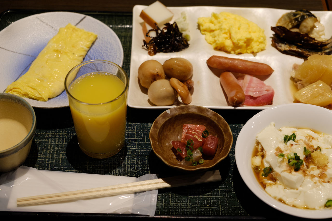 CLOSE-UP OF MEAL SERVED IN PLATE