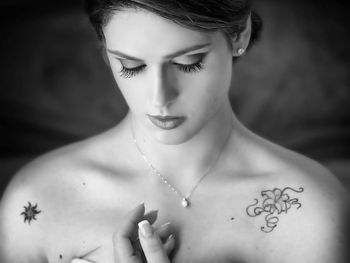 Close-up portrait of young woman