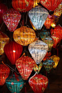 Full frame shot of beautiful colourful lanterns lighting up the ancient town in hoi an, vietnam