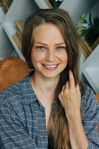 Portrait of a smiling young woman