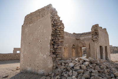 An abandoned fishing village located in al jumail, ruwais north of doha, qatar.