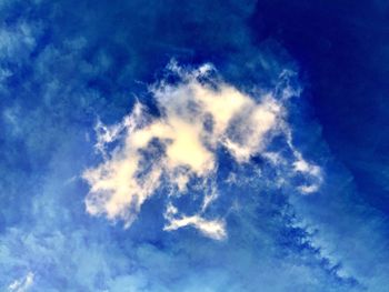 Low angle view of cloudy sky