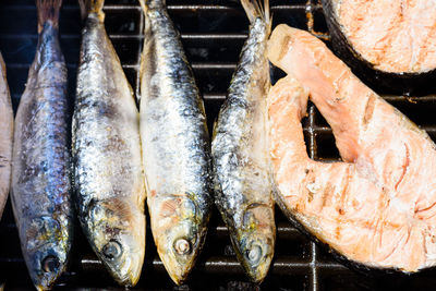 Healthy omega-3 proteins and fats from sardines and barbecued salmon