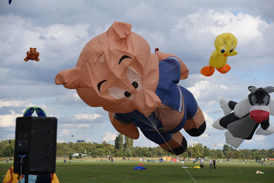 Hot air balloons in mid-air