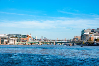 River thames in london with beautiful scenery around