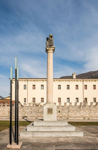 The stele of the lion of gabriele d'annunzio in salò