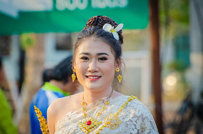 Portrait of smiling young woman