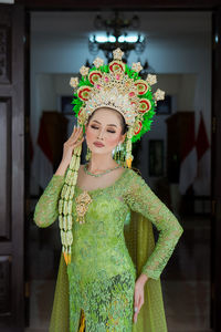 Potret traditional bride. indonesian bride.