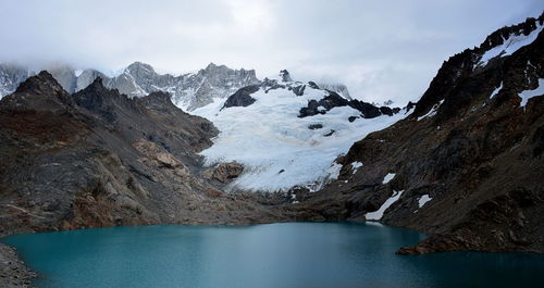 Mount fitz roy is a mountain located in patagonia, on the border between argentina and chile.