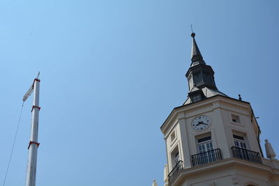 Crane and building