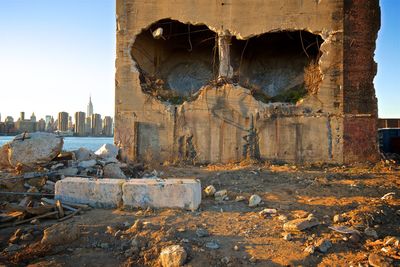 Old ruin building against sky