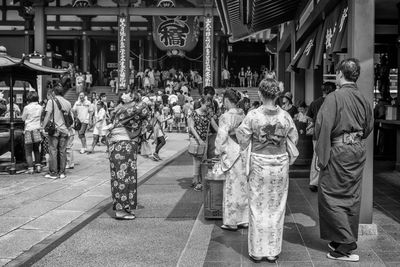 People on footpath at senso-ji