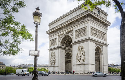 Arc de triumph in paris