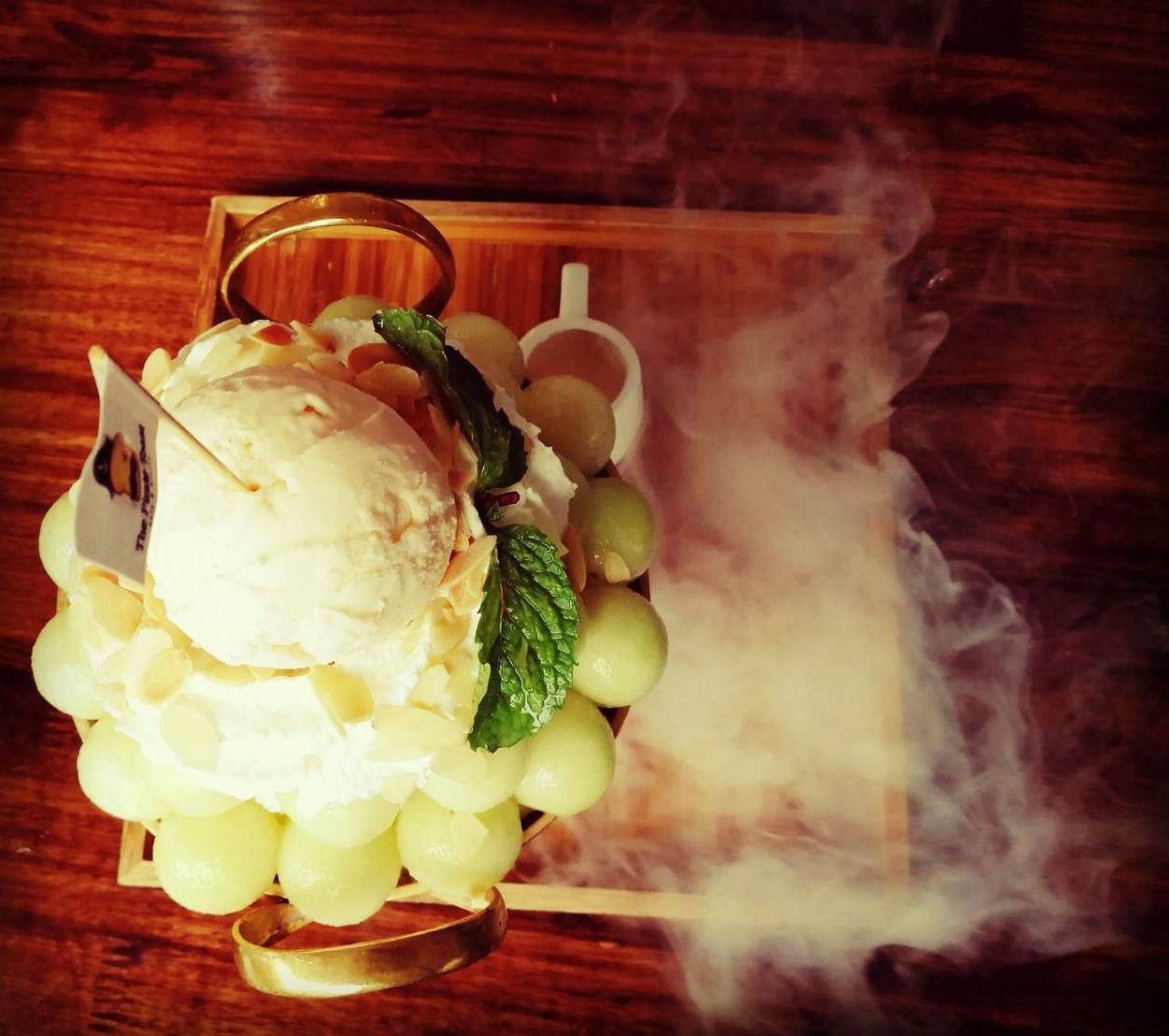 CLOSE-UP OF ICE CREAM IN PLATE