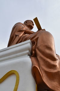 Luang pho toh buddha statue.wat bot. pathum thani province. thailand.