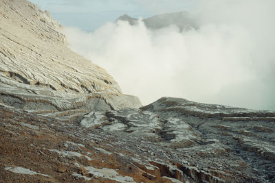 Gunung kawah ijen mountain sulphur crater scenery in banyuwangi, indonesia