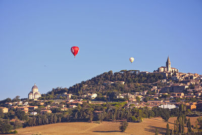 hot air balloon