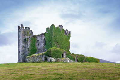 Ballycarbery castle is a castle 3 kilometres  from cahersiveen, county kerry, ireland