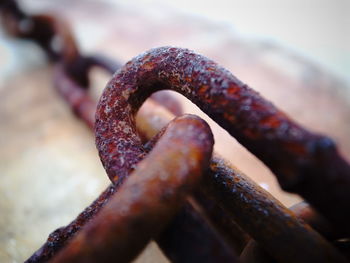 Close-up of rusty chain