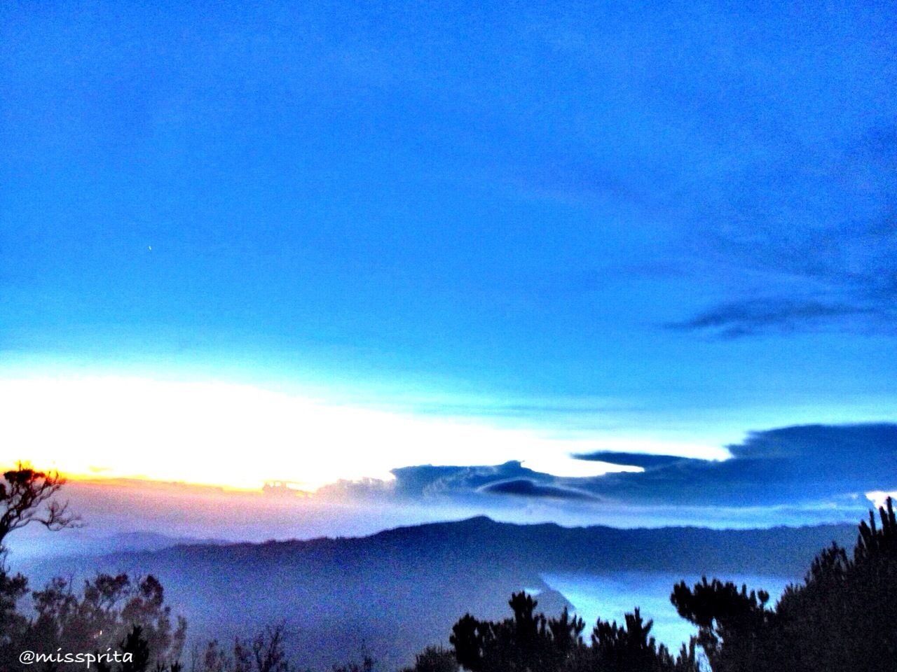 mountain, scenics, tree, tranquil scene, tranquility, beauty in nature, sky, blue, mountain range, silhouette, nature, landscape, idyllic, cloud - sky, non-urban scene, no people, outdoors, cloud, copy space, majestic