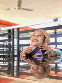 Portrait of smiling girl 