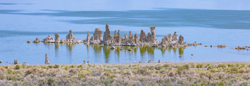 Scenic figures of calcium at the mono lake in lee vining, usa