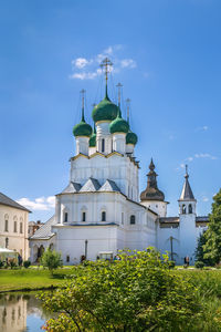 Gate church of st. john the theologian in rostov kremlin, russia