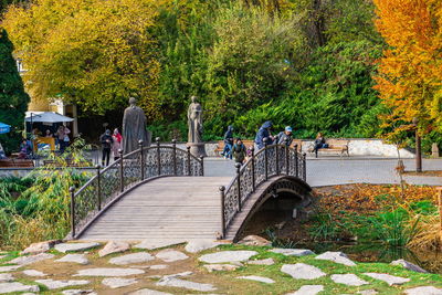 Footbridge over park